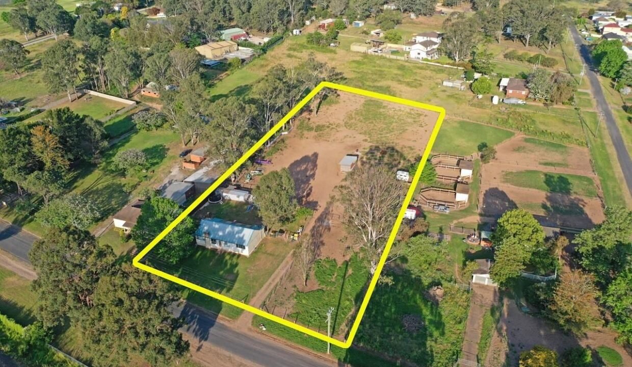 FOR RENT – Farmhouse Living in Menangle Park!